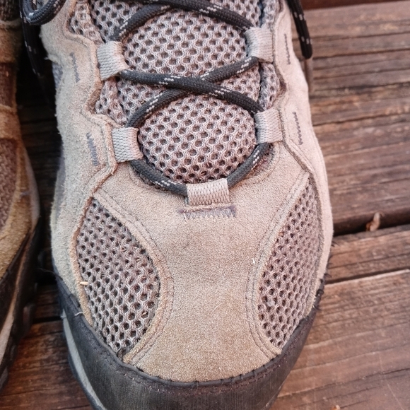 Merrell Men\'s Yokota 2 Hiking Shoes Gray Suede Size 10W (J31277W) Trail Active.
